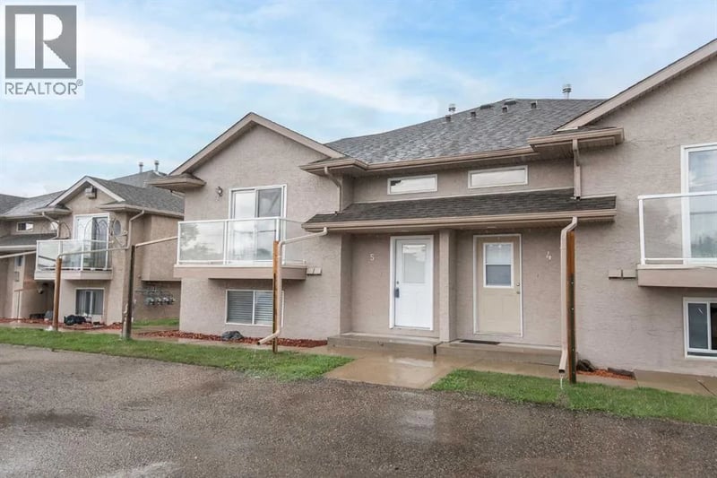 4626 44 Street, Sylvan Lake, Alberta, T4S1W7, Sylvan Lake, Alberta — photo 1 of 5