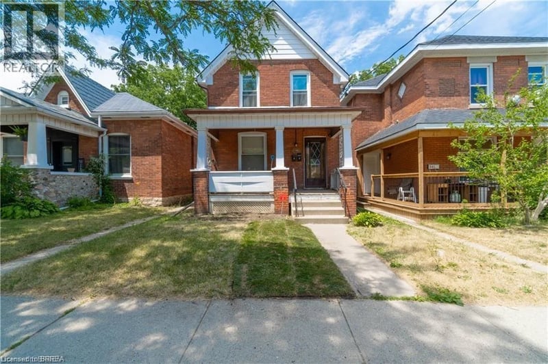 #Upper 36 CAYUGA Street, Brantford, Ontario, N3S1W5, Brantford, Ontario — photo 1 of 5