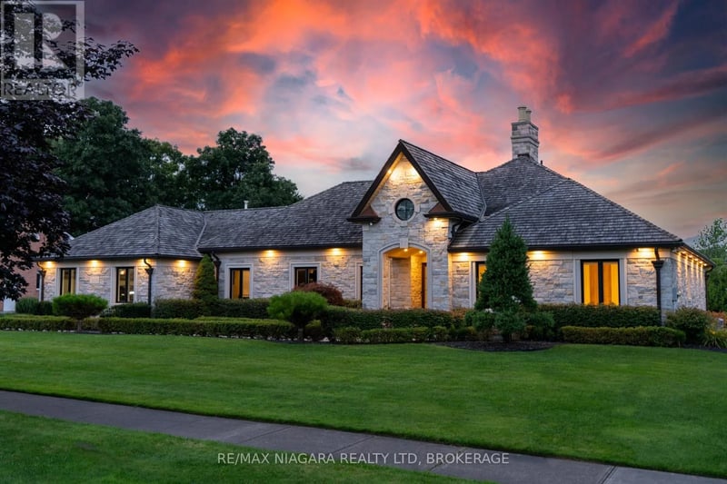 3551 CARDINAL Drive, Niagara Falls (Mt. Carmel), Ontario, L2H2Y1, Niagara Falls (Mt. Carmel), Ontario — photo 1 of 5
