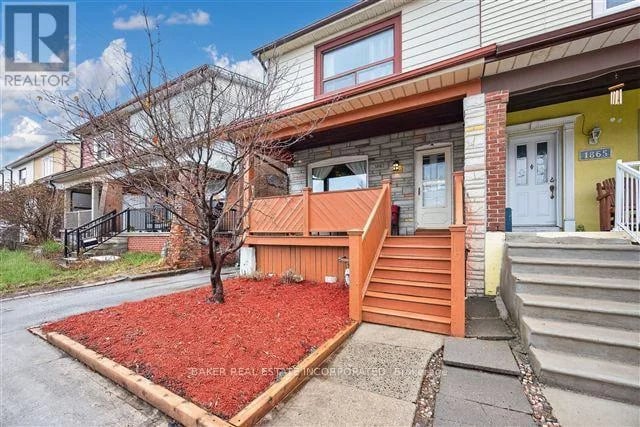 1867 Dufferin Street, Toronto (Oakwood Village), Ontario, M6E3P5, Toronto (Oakwood Village), Ontario — photo 1 of 5