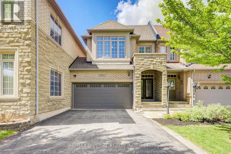 1233 Agram Drive, Oakville (JC Joshua Creek), Ontario, L6H7P1, Oakville (JC Joshua Creek), Ontario — photo 1 of 5