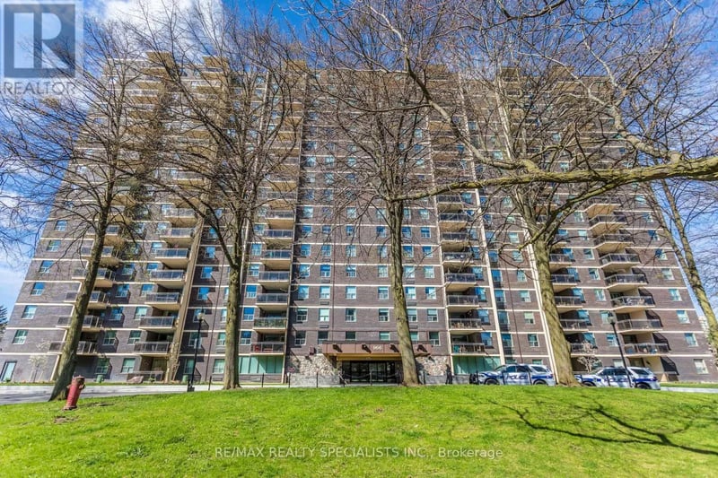 #410 966 Inverhouse Drive, Mississauga (Clarkson), Ontario, L5J4B6, Mississauga (Clarkson), Ontario — photo 1 of 5