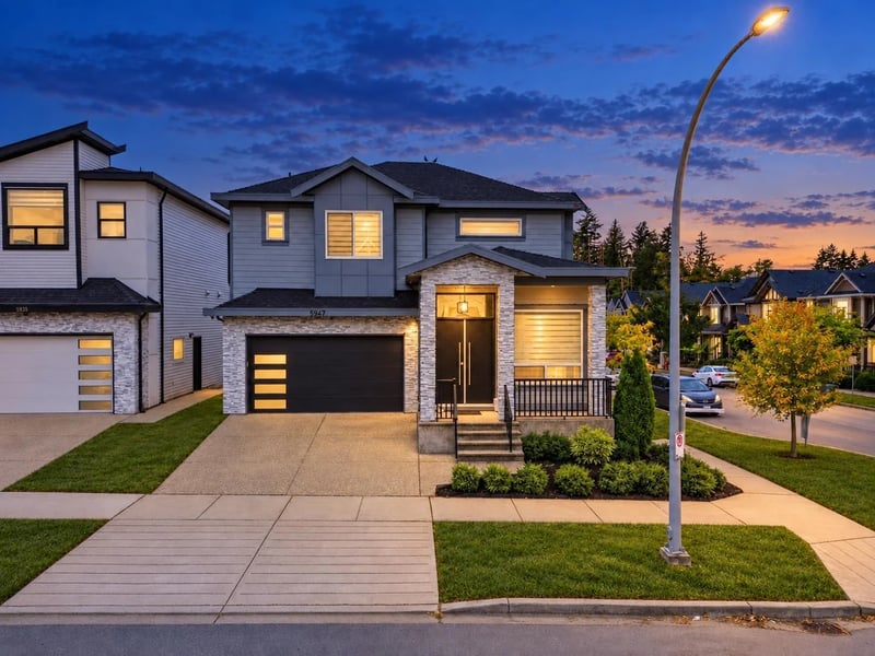 5947 140B Street, Surrey, British Columbia, V3X0J3, Surrey, British Columbia — photo 1 of 5