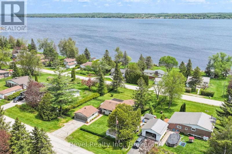 133 Victoria Drive East, Kawartha Lakes (Fenelon), Ontario, K0M1G0, Kawartha Lakes (Fenelon), Ontario — photo 1 of 5