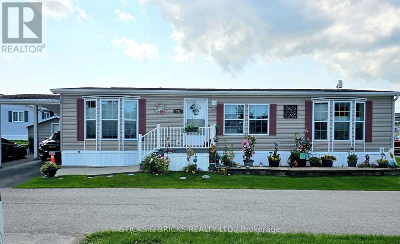 #392 3033 Townline Road, Fort Erie (Black Creek), Ontario, L0S1S1, Fort Erie (Black Creek), Ontario — photo 1 of 5