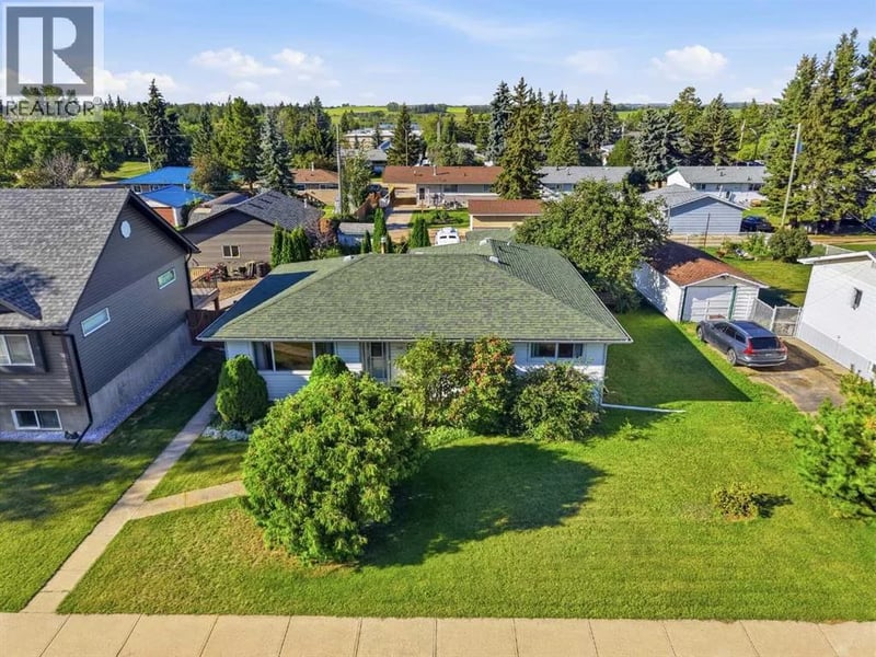 5216 54 Avenue, Bashaw, Alberta, T0B0H0, Bashaw, Alberta — photo 1 of 5