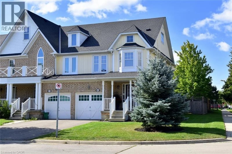 89 BLUE SKY Trail, Waterdown, Ontario, L0R2H8, Waterdown, Ontario — photo 1 of 5