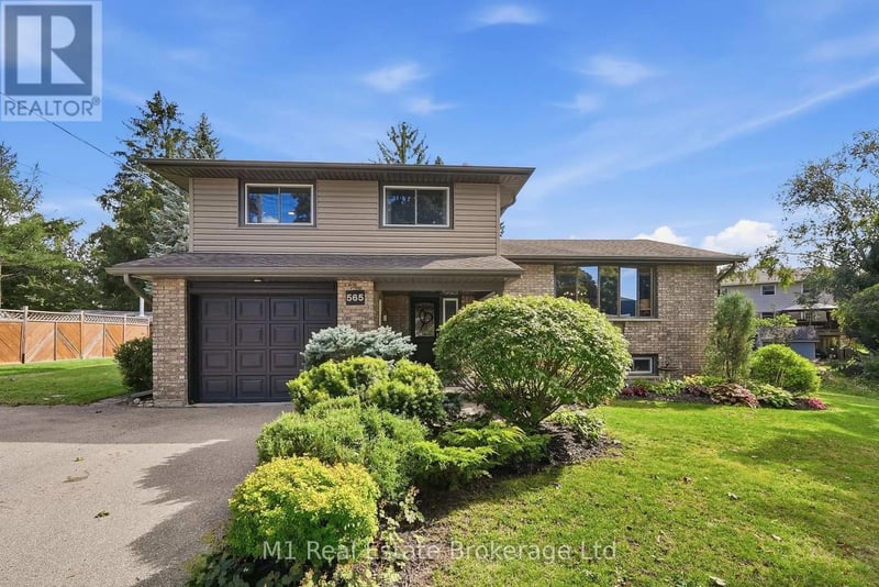 565 Elgin Street, Centre Wellington (Fergus), Ontario, N1M2C1, Centre Wellington (Fergus), Ontario — photo 1 of 5