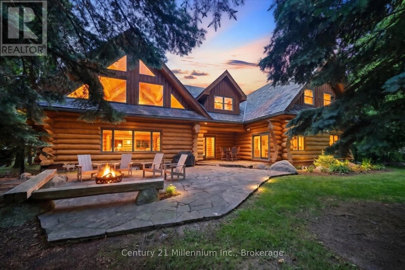 142 Craigleith Road, Blue Mountains, Ontario, L9Y0S3, Blue Mountains, Ontario — photo 1 of 5