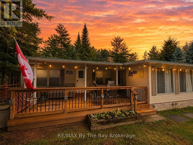 #168 85 THEME PARK Drive, Wasaga Beach, Ontario, L9Z1X7, Wasaga Beach, Ontario — photo 1 of 5