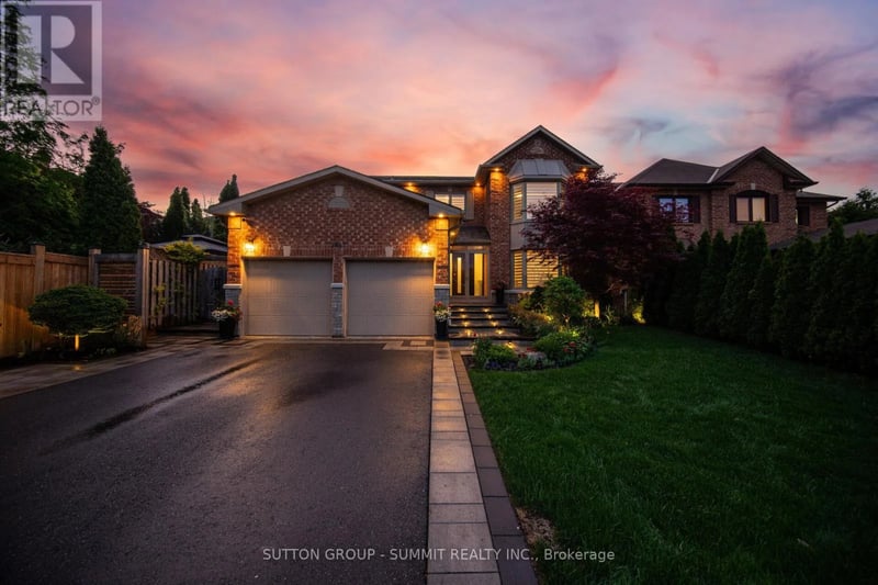 2017 LADY DI Court Northwest, Mississauga (Sheridan), Ontario, L5K2N1, Mississauga (Sheridan), Ontario — photo 1 of 5