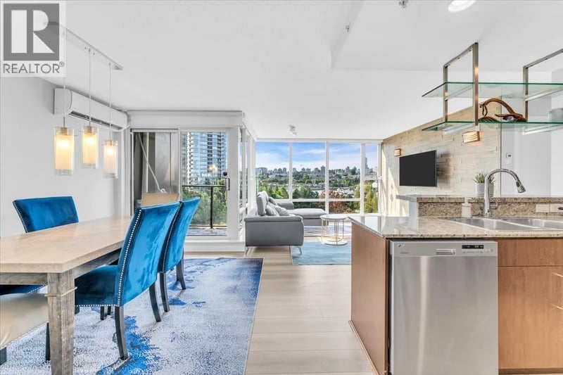 #705 583 BEACH Crescent, Vancouver, British Columbia, V6Z3E6, Vancouver, British Columbia — photo 1 of 5