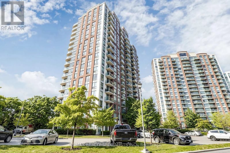 #303 4879 Kimbermount Avenue, Mississauga (Central Erin Mills), Ontario, L5M7R8, Mississauga (Central Erin Mills), Ontario — photo 1 of 5