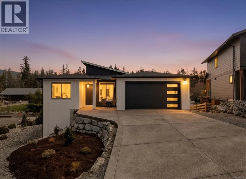 9382 Lakefront Rise, Lake Cowichan, British Columbia, V0R2G1, Lake Cowichan, British Columbia — photo 1 of 5