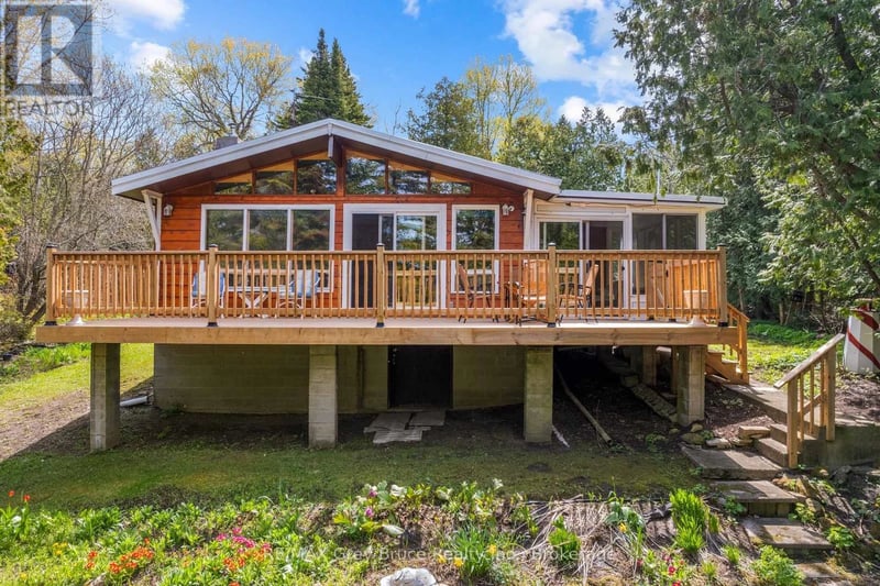 28 Stewarts Point, Northern Bruce Peninsula, Ontario, N0H1W0, Northern Bruce Peninsula, Ontario — photo 1 of 5