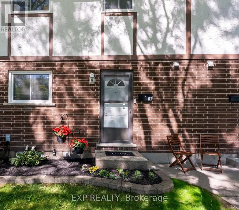 #10 3322 Addison Avenue, Niagara Falls (Church's Lane), Ontario, L2J3L1, Niagara Falls (Church's Lane), Ontario — photo 1 of 5