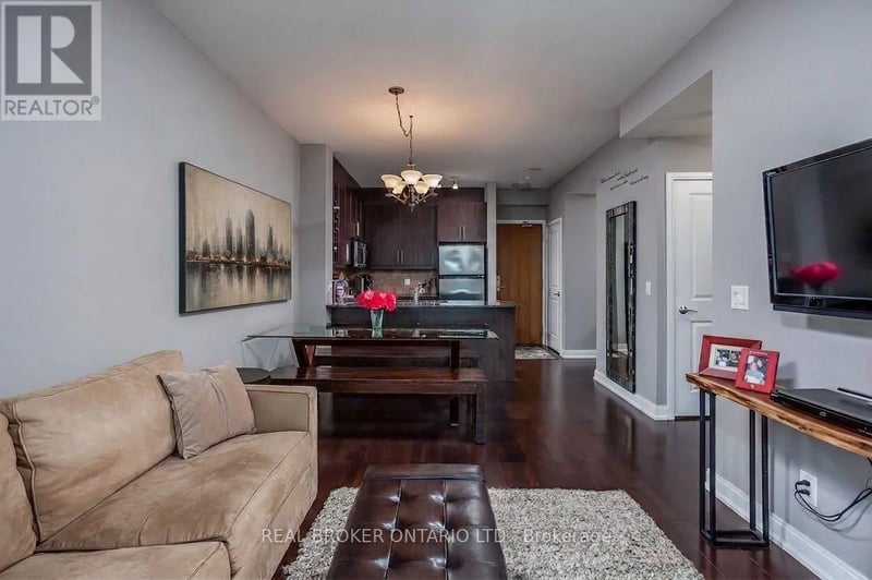 #1304 88 Broadway Avenue, Toronto (Mount Pleasant West), Ontario, M4P0A5, Toronto (Mount Pleasant West), Ontario — photo 1 of 5