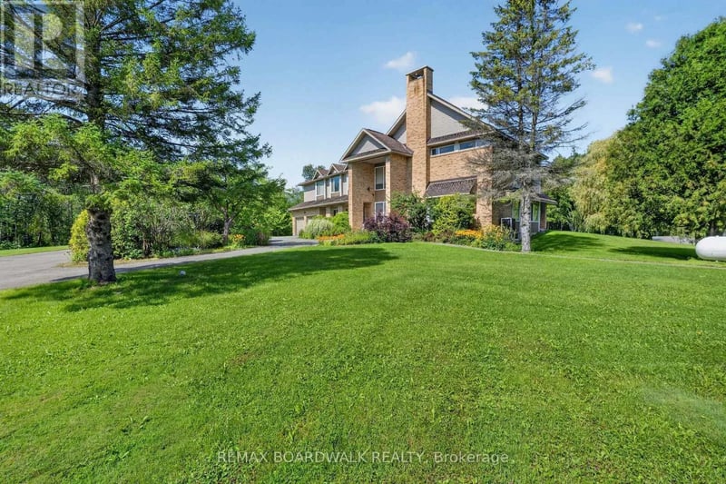 2437 Devine Road, Ottawa, Ontario, K0A3H0, Ottawa, Ontario — photo 1 of 5