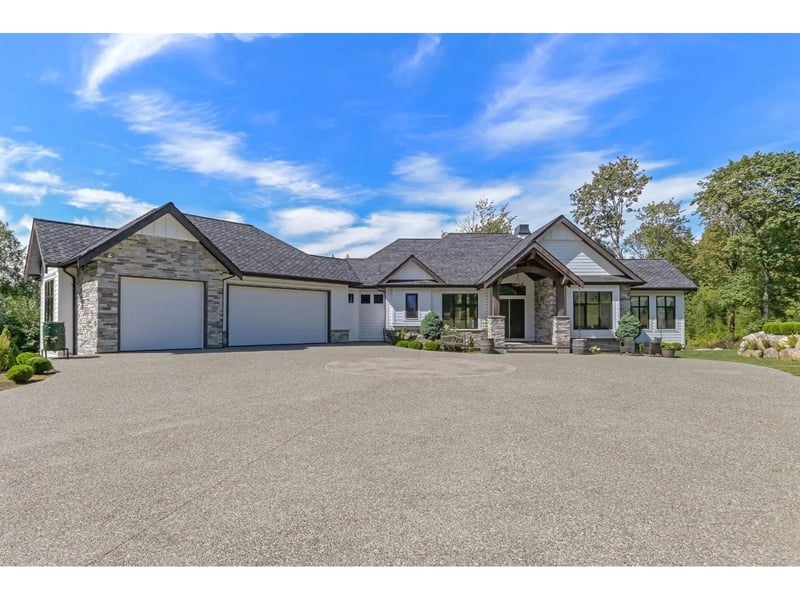 30675 SILVERHILL Avenue, Mission, British Columbia, V4S1G9, Mission, British Columbia — photo 1 of 5