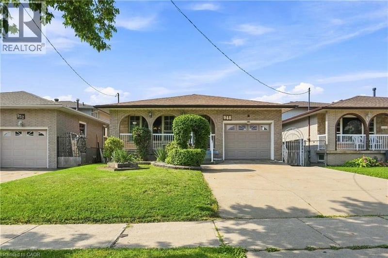 948 STONE CHURCH Road East, Hamilton, Ontario, L8W1B1, Hamilton, Ontario — photo 1 of 5