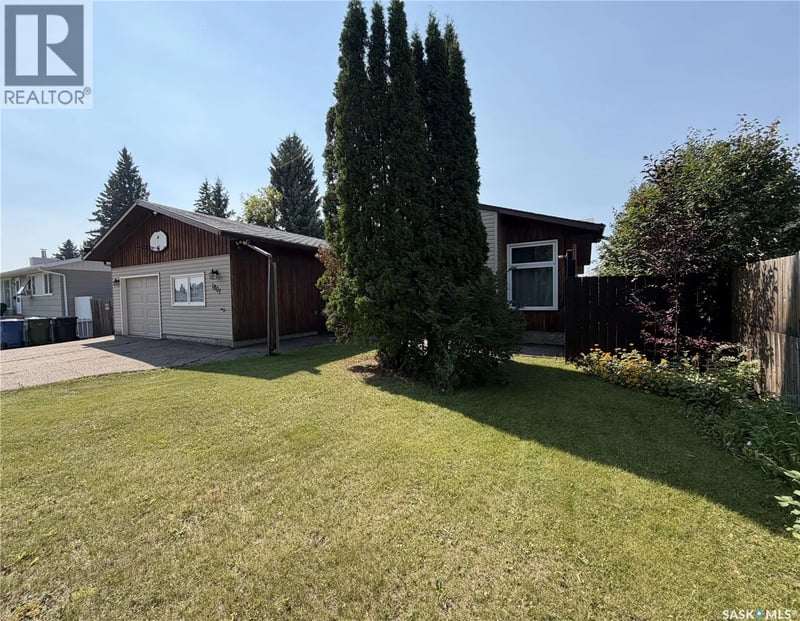 1801 Centennial CRESCENT, North Battleford, Saskatchewan, S9A3J2, North Battleford, Saskatchewan — photo 1 of 5