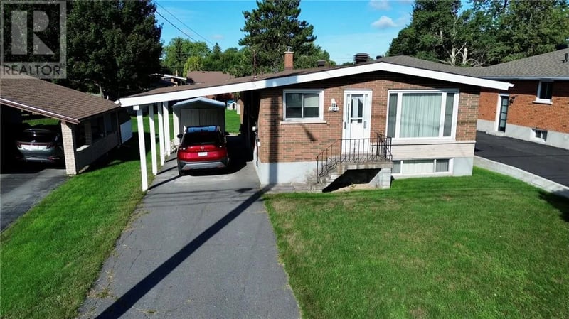 645 Churchill Avenue, Sudbury, Ontario, P3A3Z7, Sudbury, Ontario — photo 1 of 5