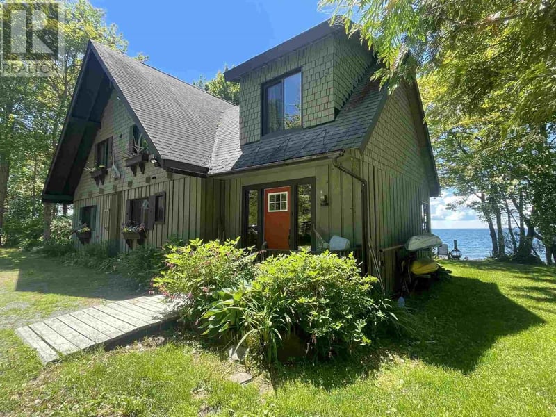 370 Lake ST, Thessalon, Ontario, P0R1L0, Thessalon, Ontario — photo 1 of 5