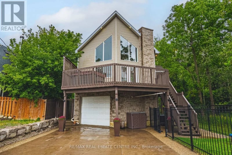 8 Lake Road, Puslinch (Puslinch Lake Settlement Areas), Ontario, N3C2V4, Puslinch (Puslinch Lake Settlement Areas), Ontario — photo 1 of 5