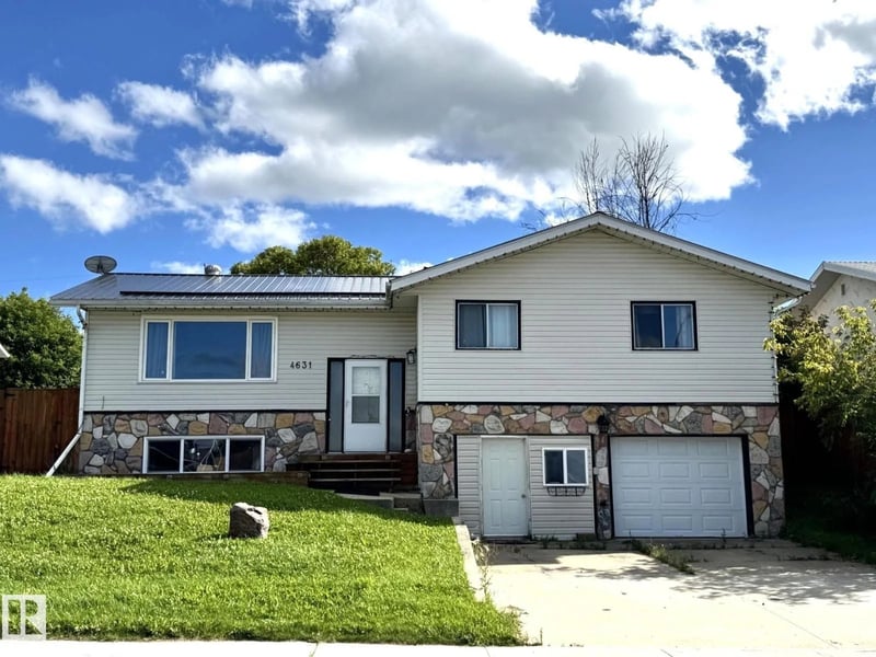 4631 47 AV, Evansburg, Alberta, T0E0T0, Evansburg, Alberta — photo 1 of 5