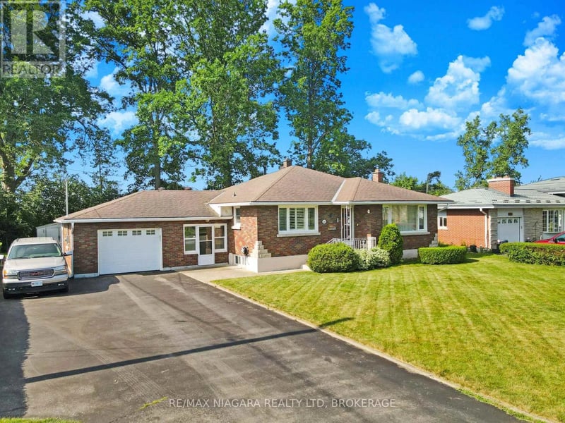 232 Walden Boulevard, Fort Erie (Lakeshore), Ontario, L2A1R8, Fort Erie (Lakeshore), Ontario — photo 1 of 5