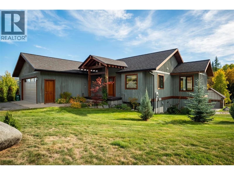904 Redstone Drive, Rossland, British Columbia, V0G1Y0, Rossland, British Columbia — photo 1 of 5