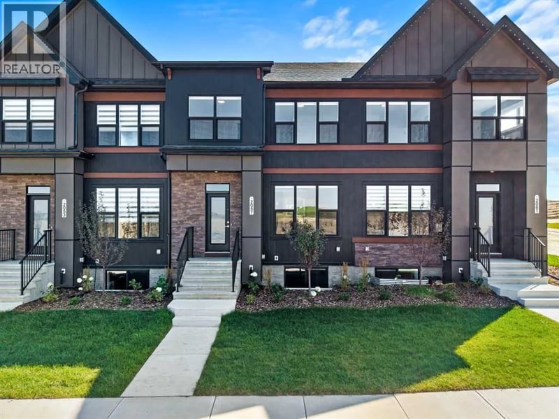 2057 Vantage Way Southwest, Airdrie, Alberta, T4B5Y5, Airdrie, Alberta — photo 1 of 5
