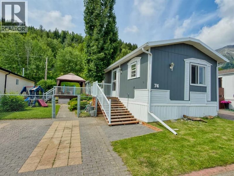 74801 232 Street, Hillcrest, Alberta, T0K1C0, Hillcrest, Alberta — photo 1 of 5