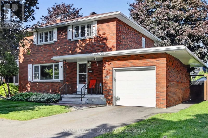 957 Winnington Avenue, Ottawa, Ontario, K2B5C6, Ottawa, Ontario — photo 1 of 5