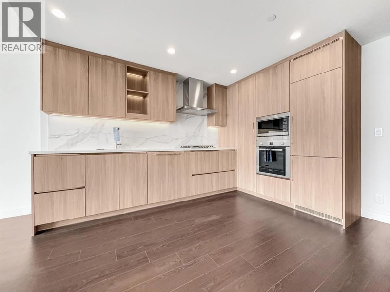 #16xx 4890 LOUGHEED Highway, Burnaby, British Columbia, V5C0N2, Burnaby, British Columbia — photo 1 of 5
