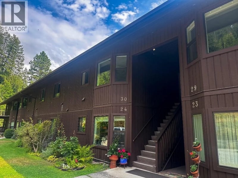 #30 1691 3A Highway, Nelson, British Columbia, V1L6J8, Nelson, British Columbia — photo 1 of 5