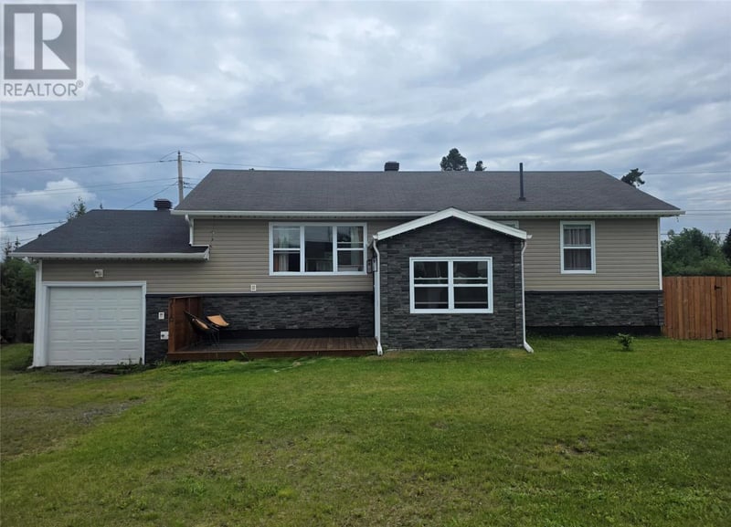716 Durrell Street, Labrador City, Newfoundland & Labrador, A2V1J7, Labrador City, Newfoundland & Labrador — photo 1 of 5
