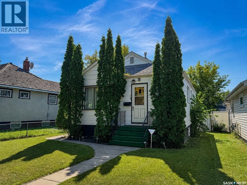 537 10th STREET E, Prince Albert, Saskatchewan, S6V0Z7, Prince Albert, Saskatchewan — photo 1 of 5