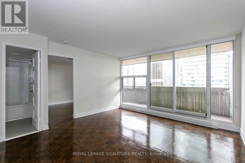 #2712 33 Isabella Street, Toronto (Church-Yonge Corridor), Ontario, M4Y2P7, Toronto (Church-Yonge Corridor), Ontario — photo 1 of 5