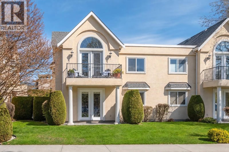 #102 1065 Churchill Avenue, Penticton, British Columbia, V2A9A7, Penticton, British Columbia — photo 1 of 5