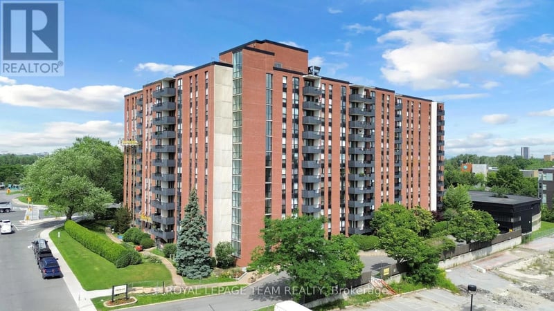 #306 2951 Riverside Drive, Ottawa, Ontario, K1V8W6, Ottawa, Ontario — photo 1 of 5