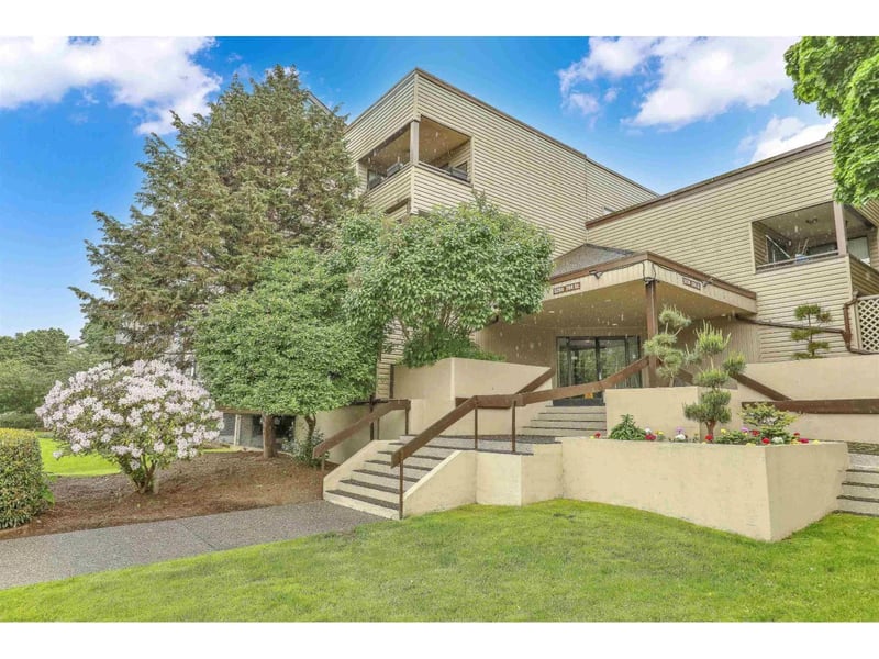 #211 5294 204 ST Street, Langley, British Columbia, V3A1Z1, Langley, British Columbia — photo 1 of 5