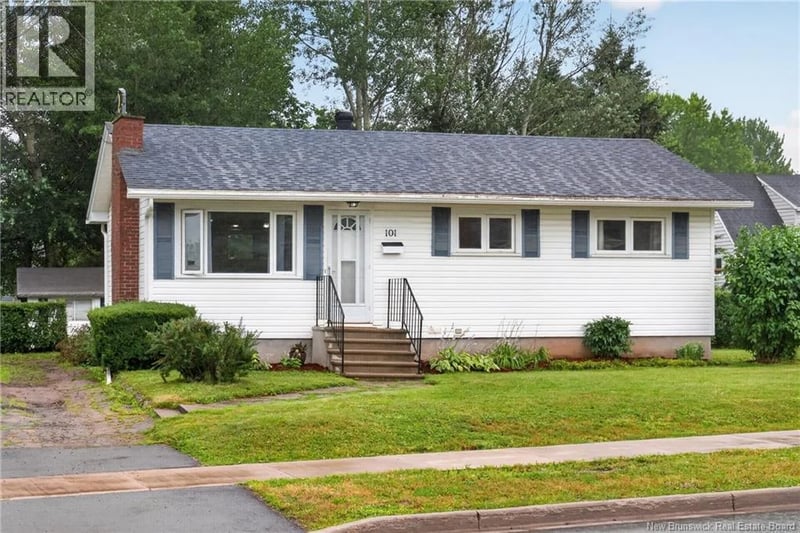 101 Birchmount Drive, Moncton, New Brunswick, E1C8E5, Moncton, New Brunswick — photo 1 of 5