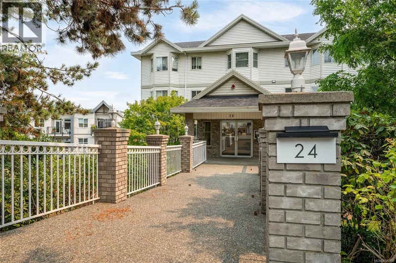 #206 24 Prideaux Street, Nanaimo, British Columbia, V9R2M4, Nanaimo, British Columbia — photo 1 of 5