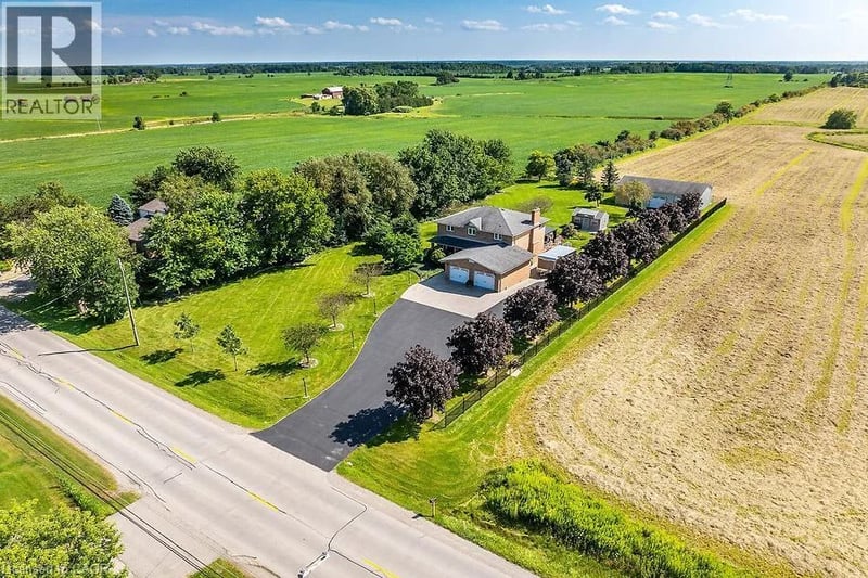 2265 BINBROOK Road, Binbrook, Ontario, L0R1C0, Binbrook, Ontario — photo 1 of 5