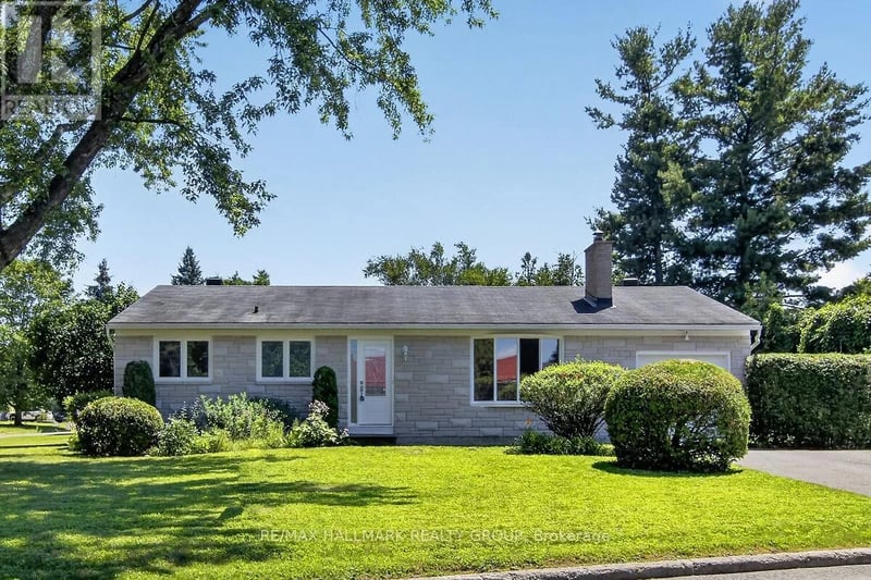 20 Cramer Drive, Ottawa, Ontario, K2H5X5, Ottawa, Ontario — photo 1 of 5