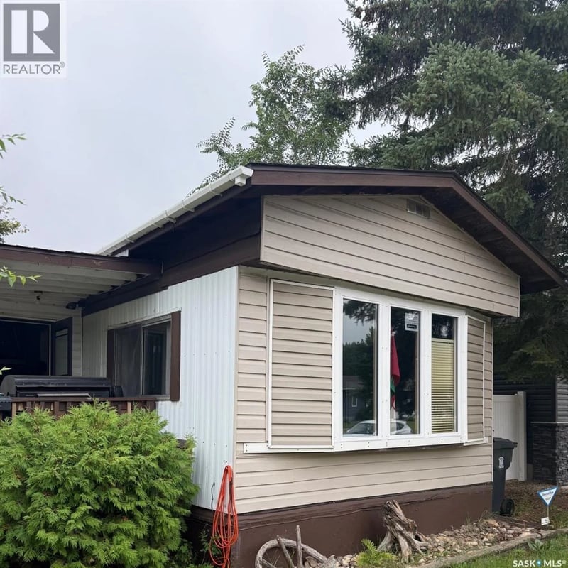 251 30th STREET W, Battleford, Saskatchewan, S0M0E0, Battleford, Saskatchewan — photo 1 of 5