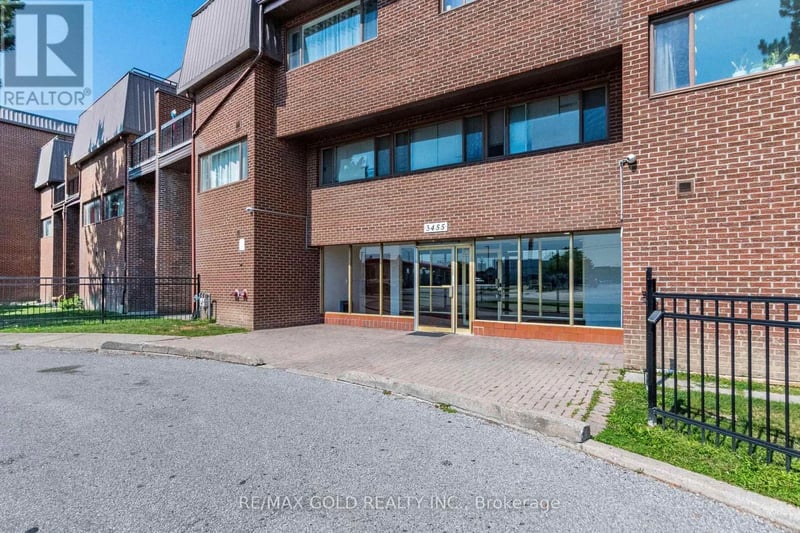 #120 3455 Morning Star Drive, Mississauga (Malton), Ontario, L4T3T9, Mississauga (Malton), Ontario — photo 1 of 5