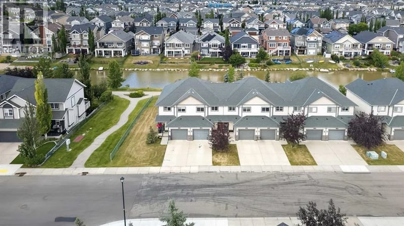 224 Bayside Point Southwest, Airdrie, Alberta, T4B2X6, Airdrie, Alberta — photo 1 of 5
