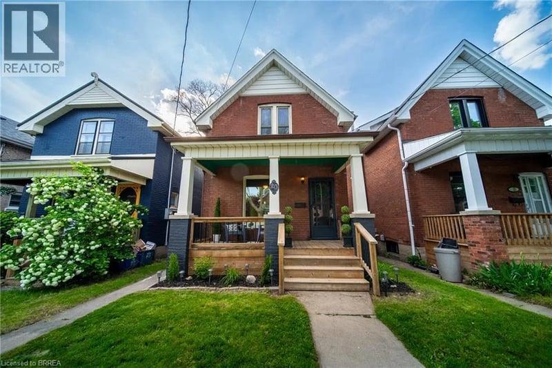 20 WELLS Avenue, Brantford, Ontario, N3R4J2, Brantford, Ontario — photo 1 of 5